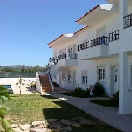 Mit Terrasse By Interhome Daire Albufeira